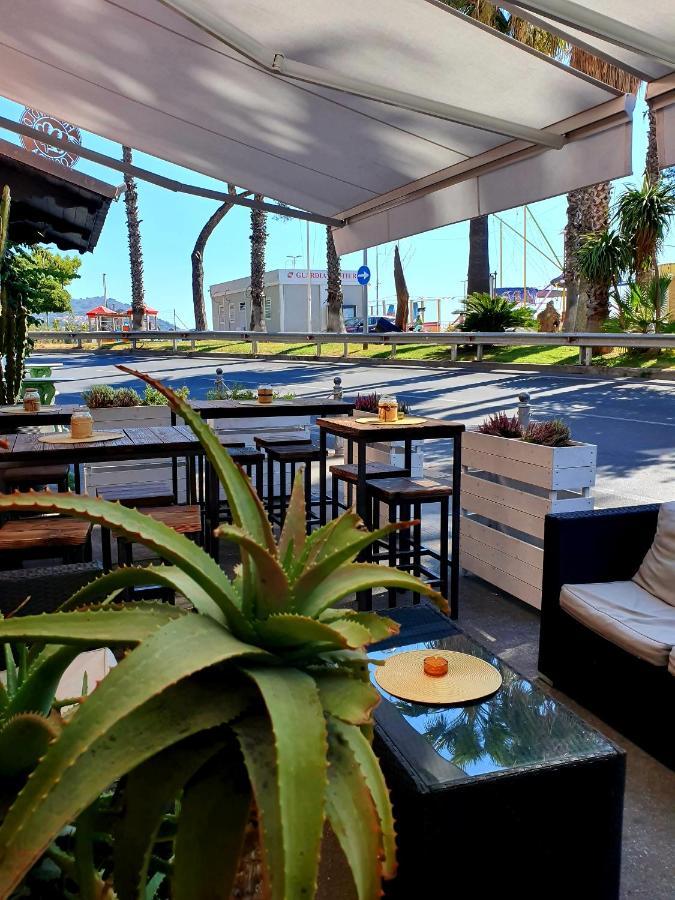 Vela Bianca H & R Hotel Диано Марина Екстериор снимка