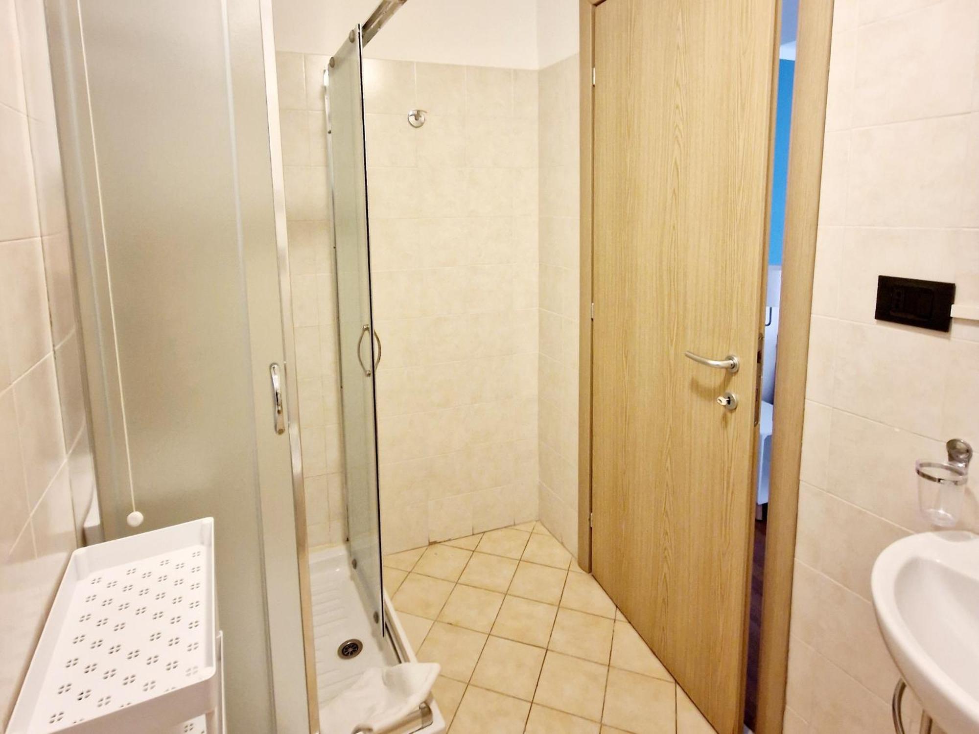 Vela Bianca H & R Hotel Диано Марина Екстериор снимка