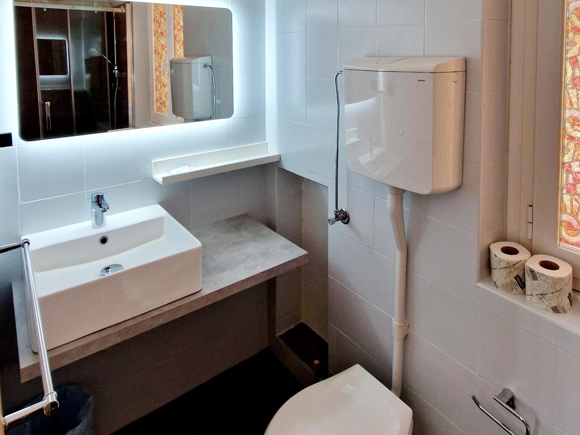 Vela Bianca H & R Hotel Диано Марина Стая снимка